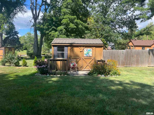 $135,000 | 302 West 5th Street, Vermont, IL 61484