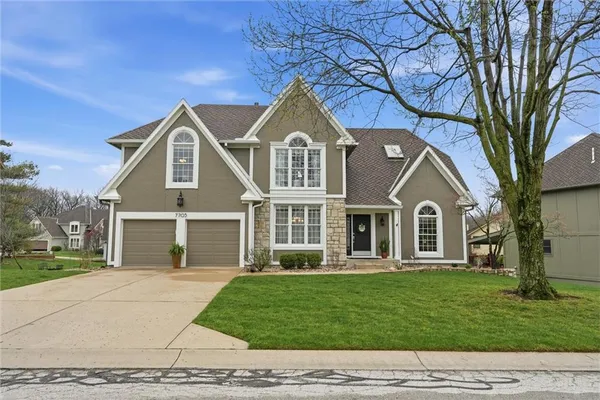 $629,000 | 7705 Quail Ridge, Parkville, MO 64152