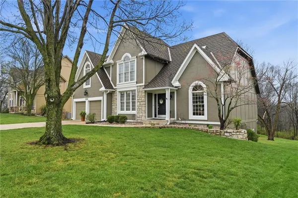 $629,000 | 7705 Quail Ridge, Parkville, MO 64152