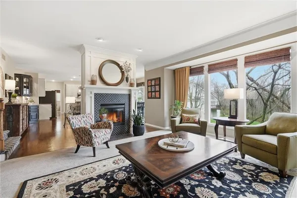 $629,000 | 7705 Quail Ridge, Parkville, MO 64152