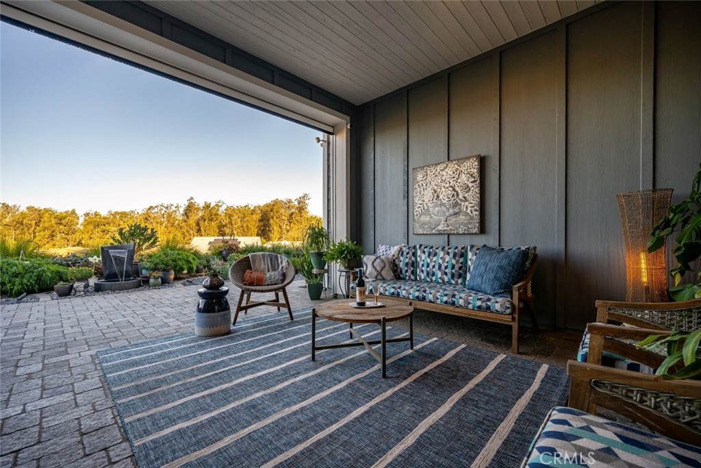 1535 Eucalyptus Road Nipomo, CA 93444 - Photo 18 of 63 Covered patio, drop-down shade.