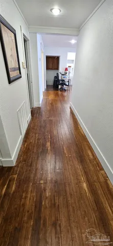 $2,400 | 3480 Barrancas Avenue, Pensacola, FL 32507