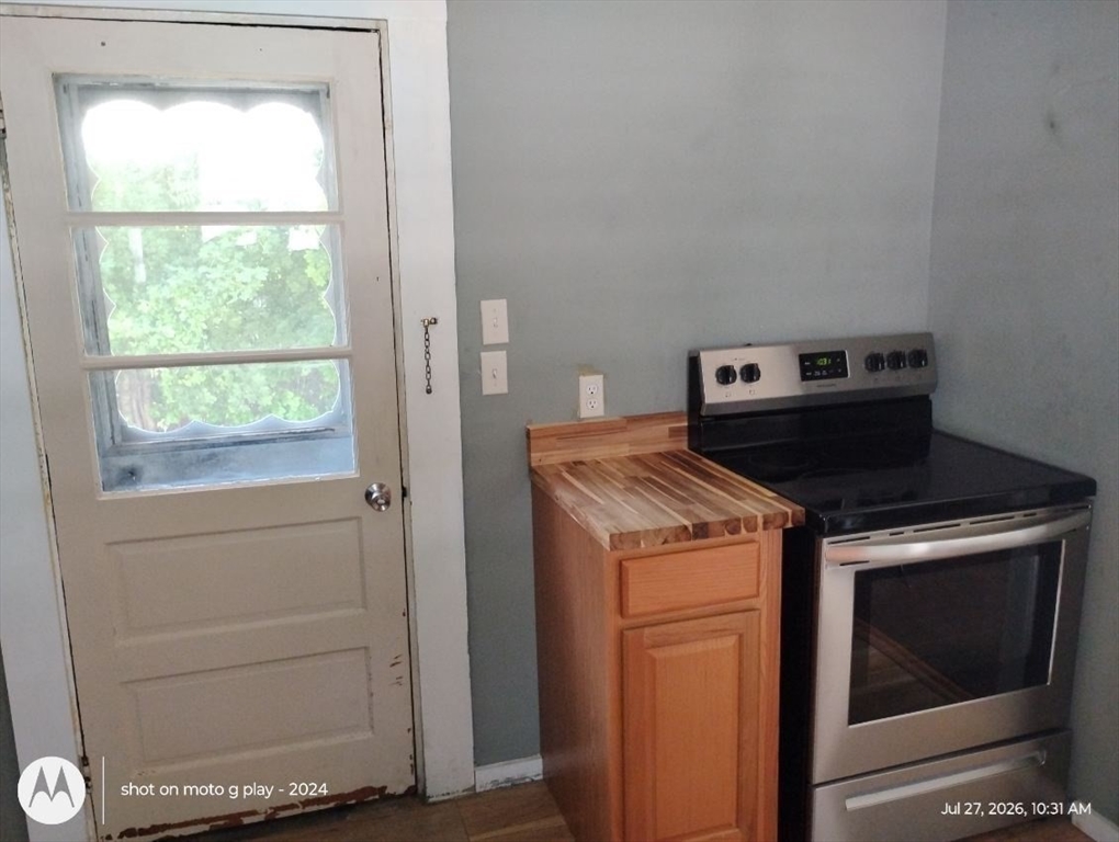 7 Pleasant Street Ware, MA 01082 - Photo 12 of 27 Gallery Image 12