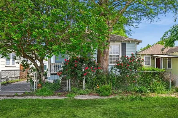 $225,000 | 527 Grefer Avenue, Harvey, LA 70058