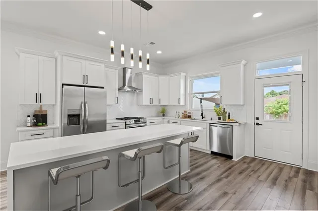 $279,900 | 3312 Dauterive Drive, Chalmette, LA 70043