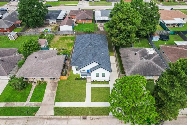 $279,900 | 3312 Dauterive Drive, Chalmette, LA 70043