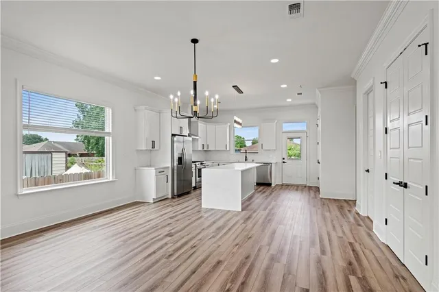 $279,900 | 3312 Dauterive Drive, Chalmette, LA 70043