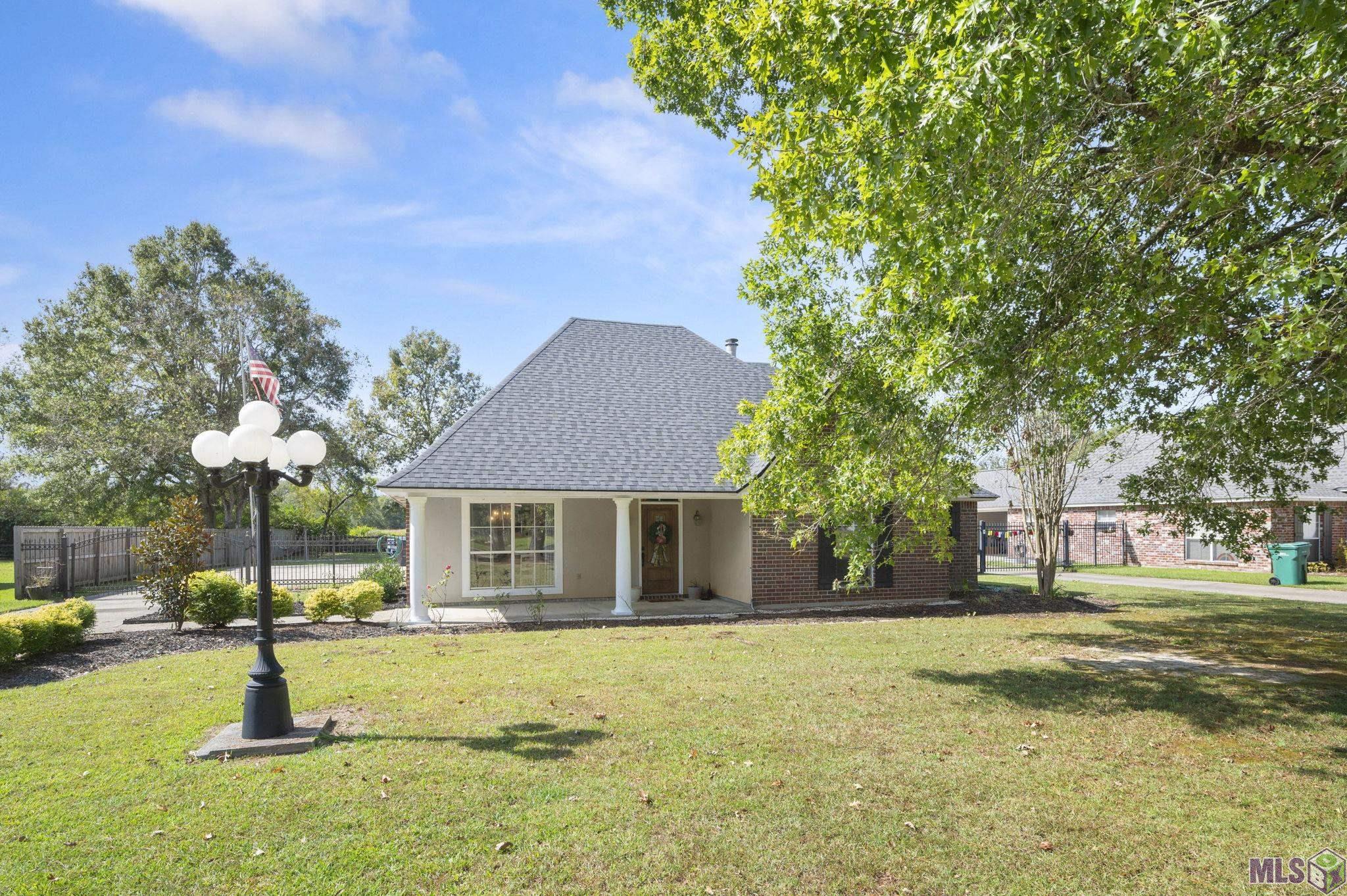 30787 Dunn Road Denham Springs, LA 70726 - Photo 1 of 20 Gallery Image 1