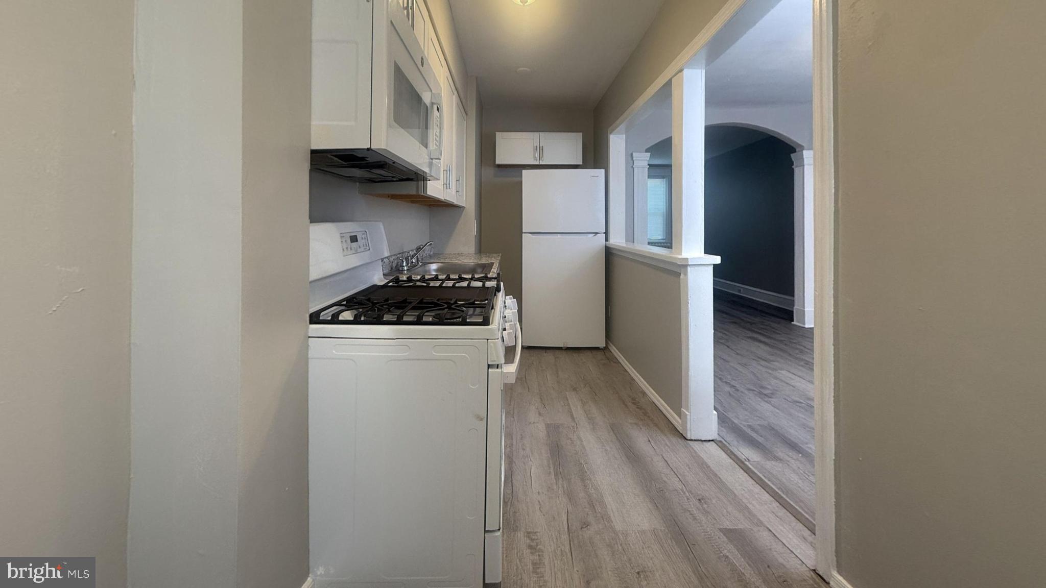 7008 Clinton Road Upper Darby, PA 19082 - Photo 8 of 9