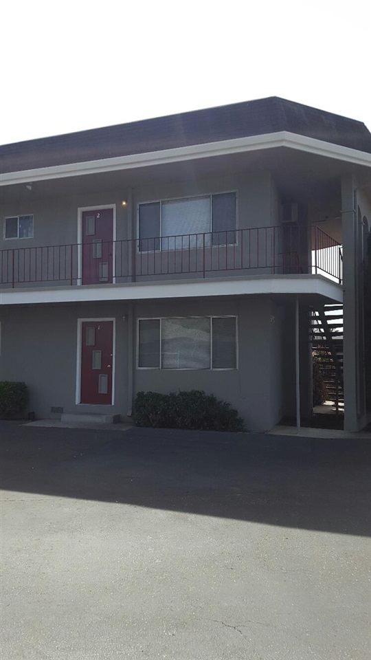 2375 Chestnut Street, Unit 4 Livermore, CA 94551 - Photo 2 of 11