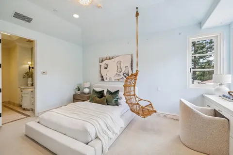 $26,500,000 | 2 Somerset Lane, Atherton, CA 94027