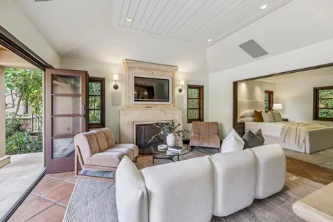 $26,500,000 | 2 Somerset Lane, Atherton, CA 94027