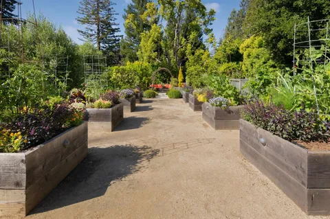 $26,500,000 | 2 Somerset Lane, Atherton, CA 94027