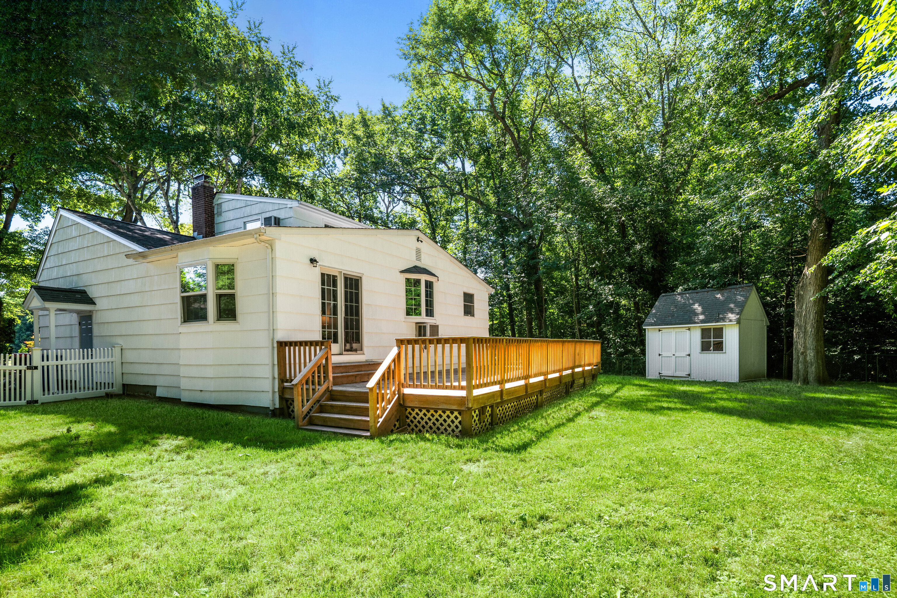 22 Powder Horn Road Norwalk, CT 06850 - Photo 34 of 37