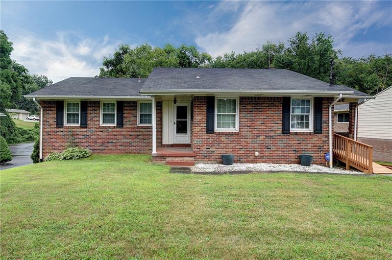 1207 Gringo Road Aliquippa, PA 15001 - Photo 2 of 18 Gallery Image 2