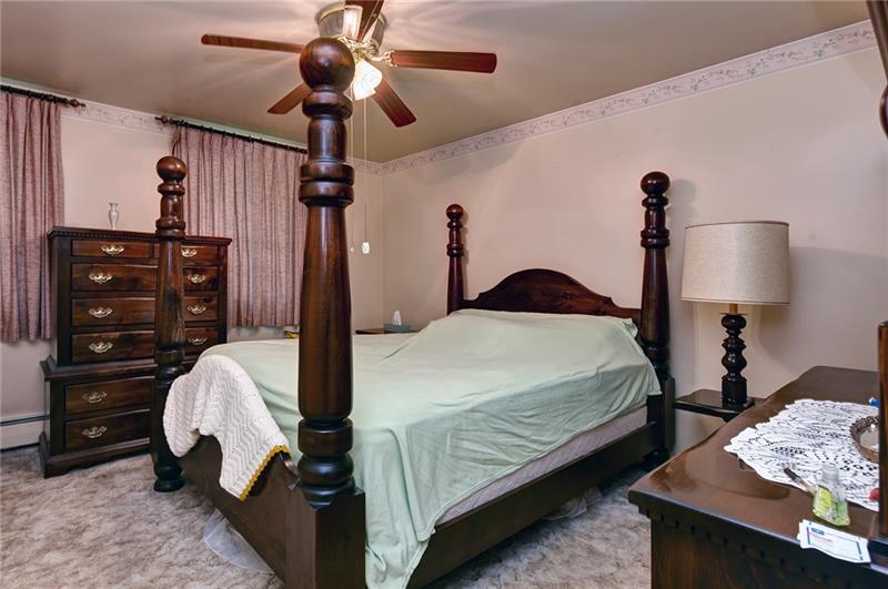 1207 Gringo Road Aliquippa, PA 15001 - Photo 14 of 18 Gallery Image 14