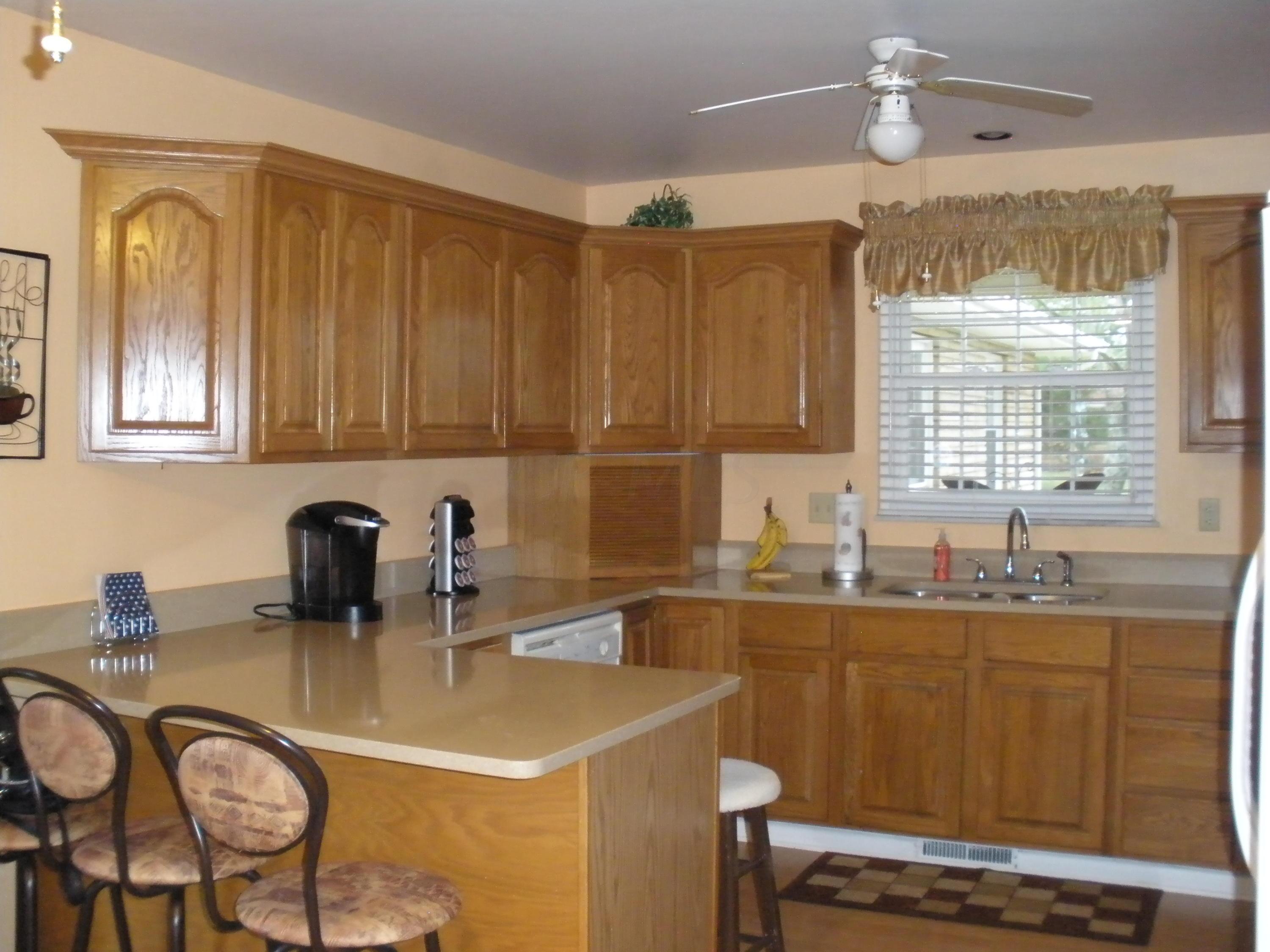 682 Bernhard Road Columbus, OH 43213 - Photo 8 of 19