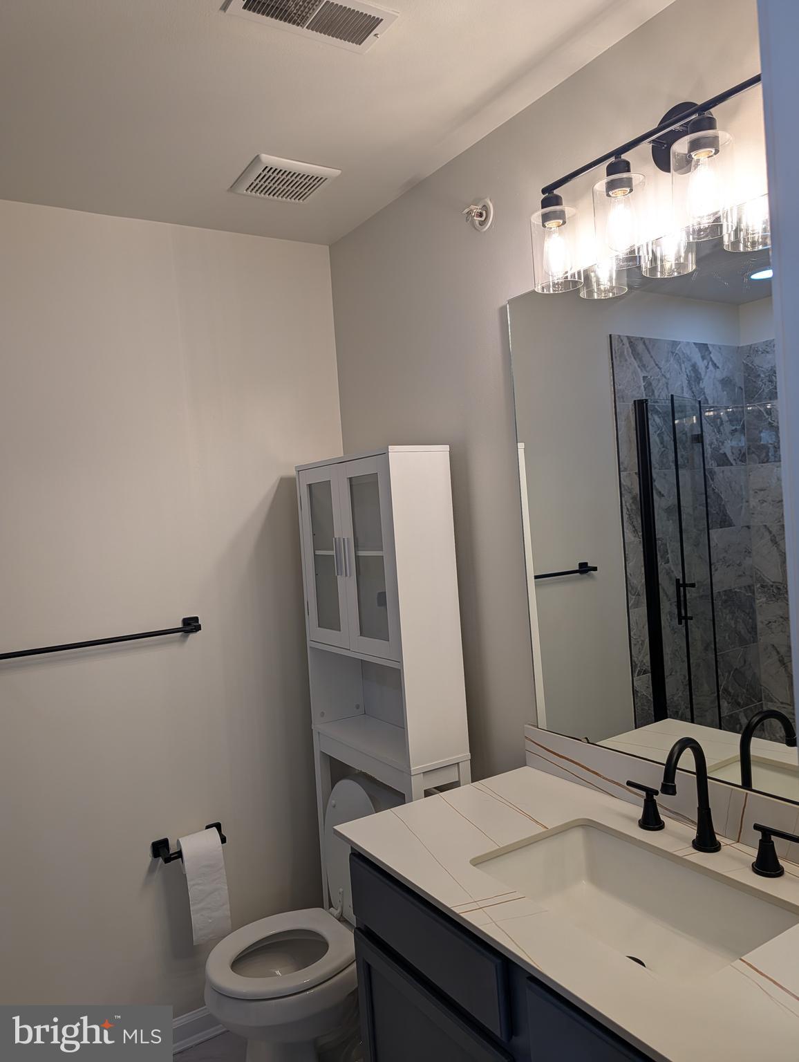 3207 Orchard View Road Reading, PA 19606 - Photo 15 of 20 Master bathroom