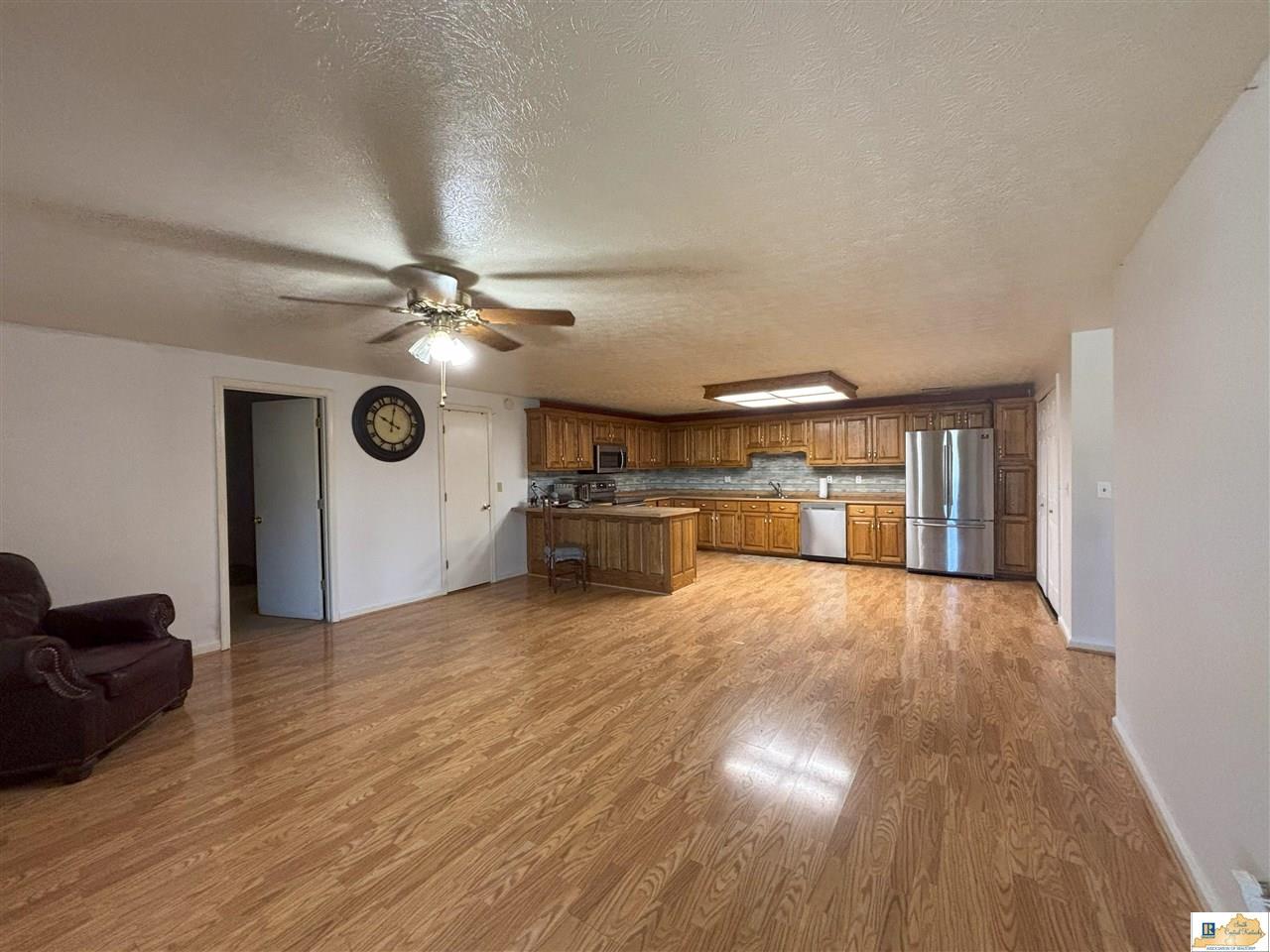 355 Edmonds Road Smiths Grove, KY 42171 - Photo 7 of 35 Gallery Image 7