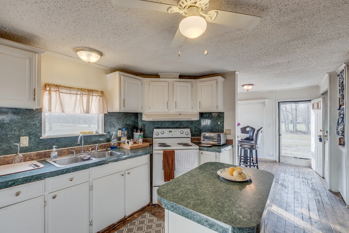 208 Woods Road Portland, TN 37148 - Photo 7 of 28 Gallery Image 7