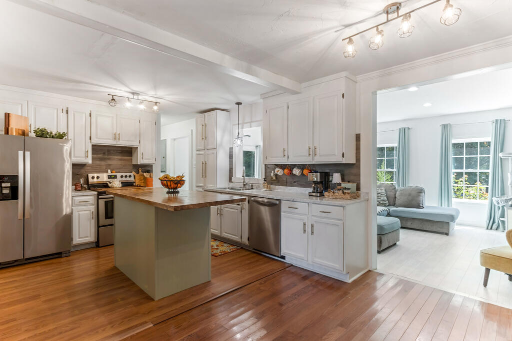 74 Double H Farm Road Donalds, SC 29638 - Photo 5 of 43 Gallery Image 5