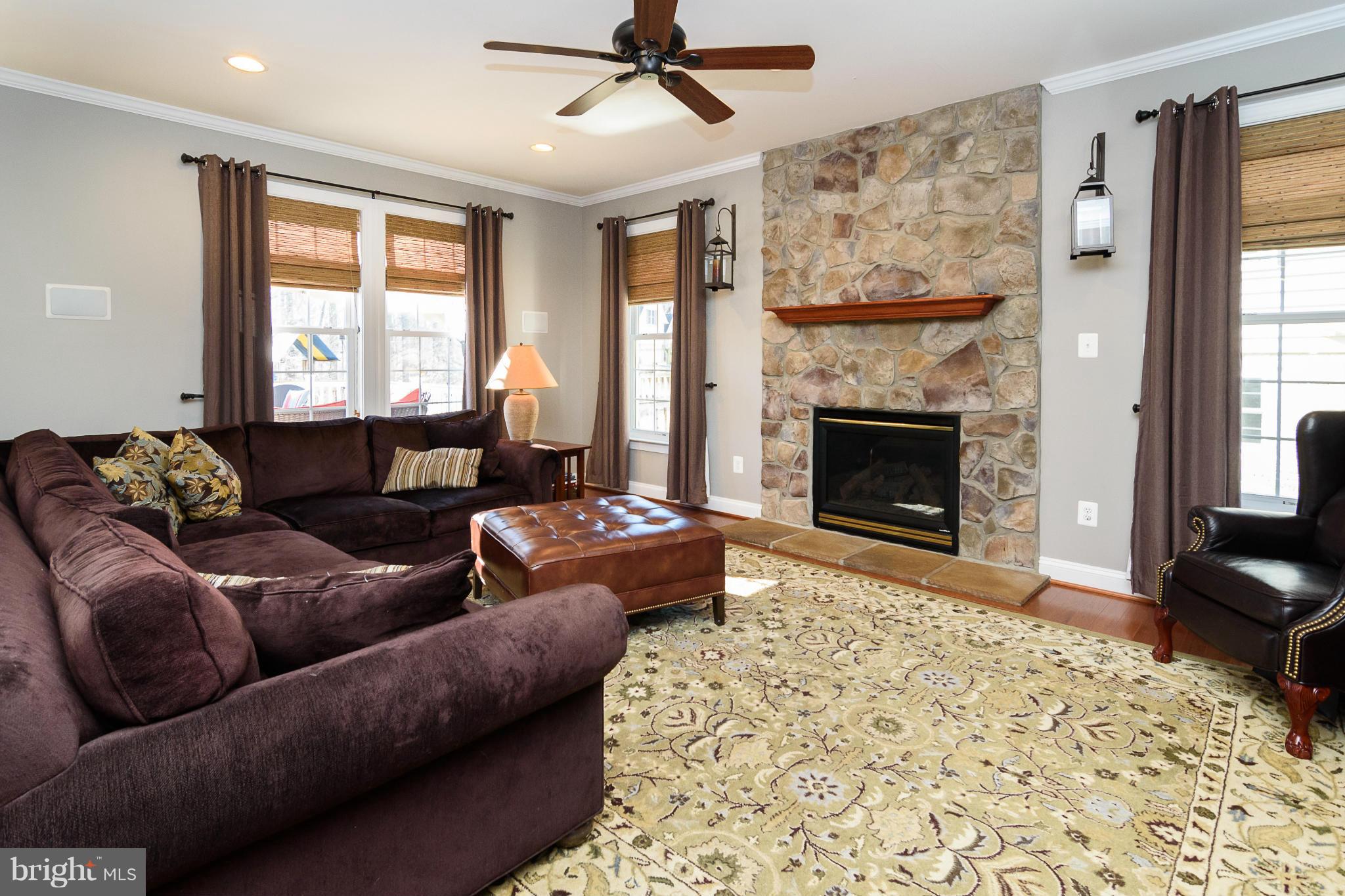 8035 High Castle Road Ellicott City, MD 21043 - Photo 8 of 30 Family Room