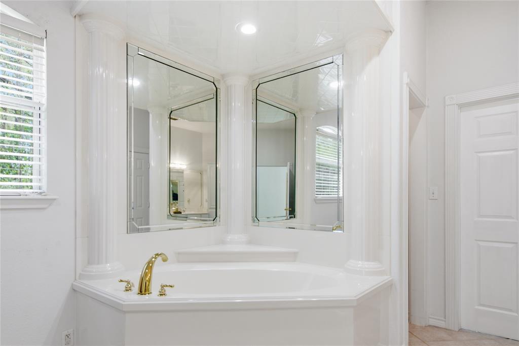 18737 Oakbrook Road Tyler, TX 75703 - Photo 21 of 32