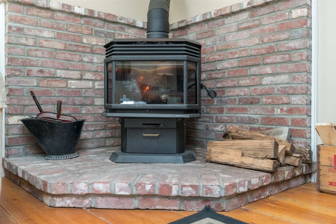 5 Old Mont Vernon Road Amherst, NH 03031 - Photo 13 of 37