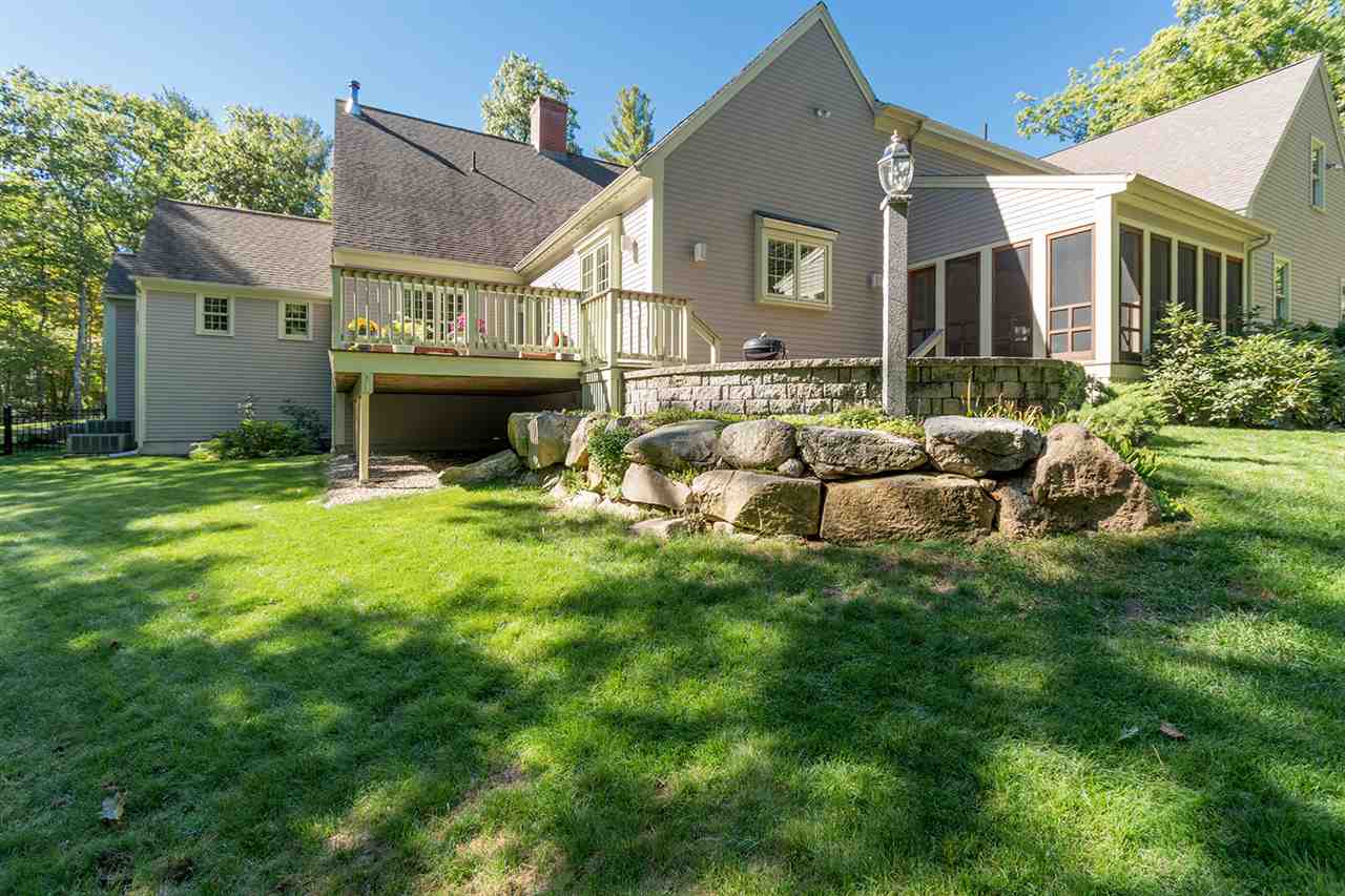 5 Old Mont Vernon Road Amherst, NH 03031 - Photo 4 of 37