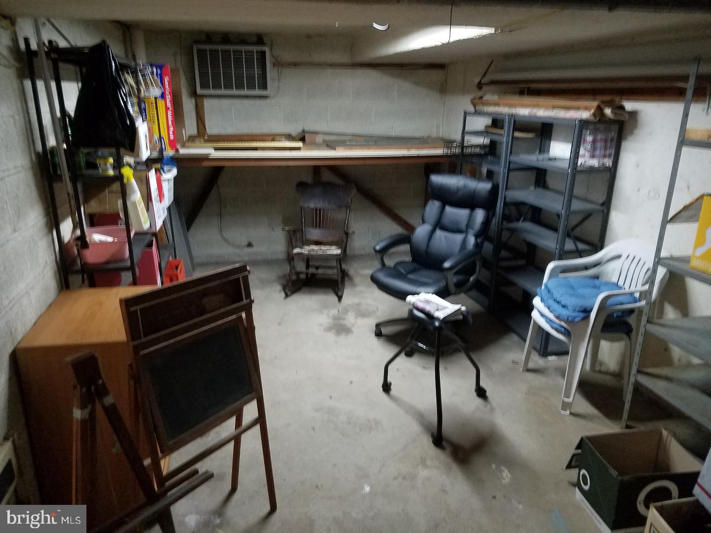 3826 Greenacres Road Philadelphia, PA 19154 - Photo 23 of 24 Garage