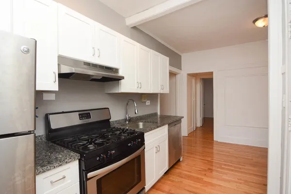 $2,297 | 626 West Stratford Place, Unit 3E, Chicago, IL 60657