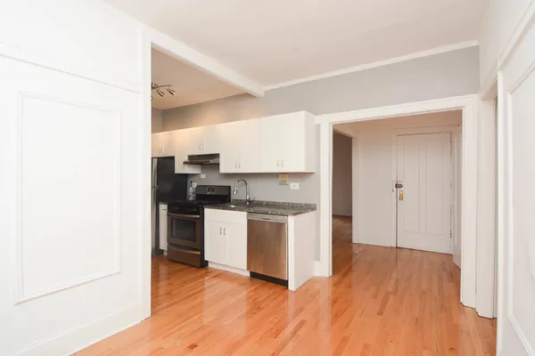 $2,297 | 626 West Stratford Place, Unit 3E, Chicago, IL 60657