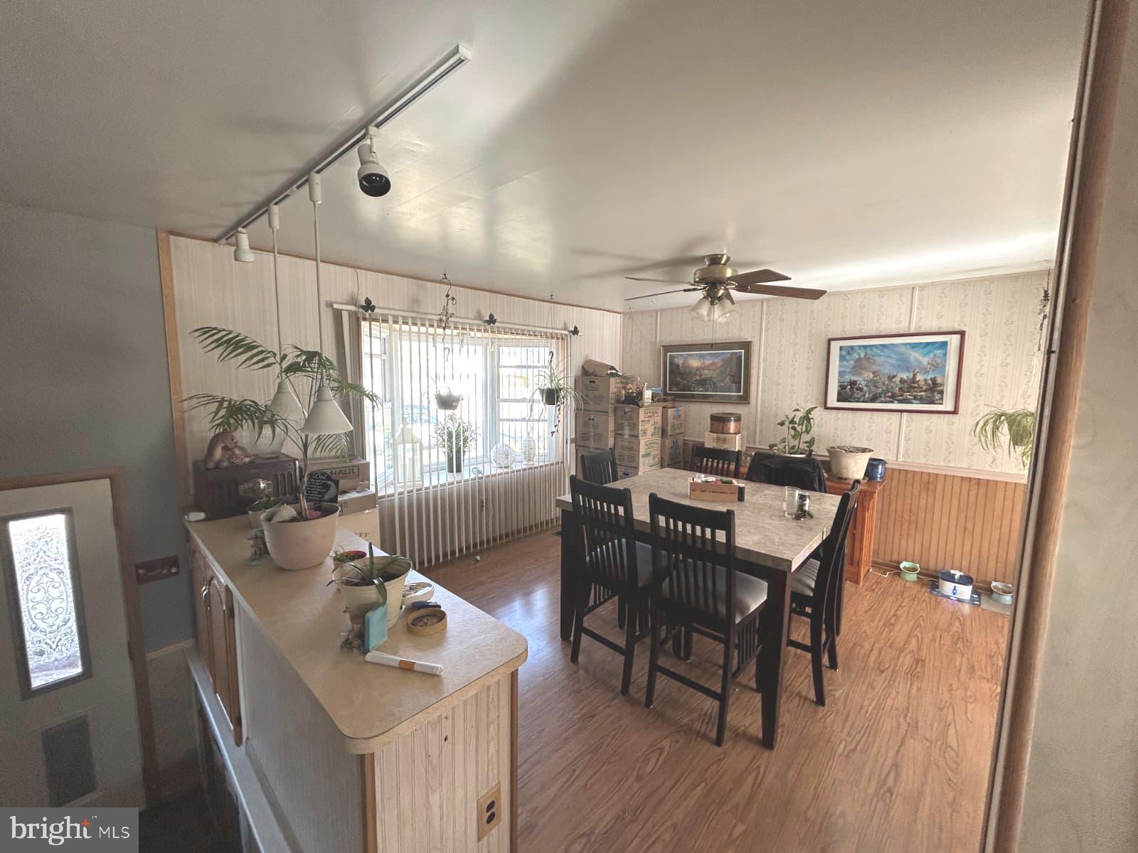 125 Colonial Road Edgewater Park, NJ 08010 - Photo 9 of 43 Dining Room