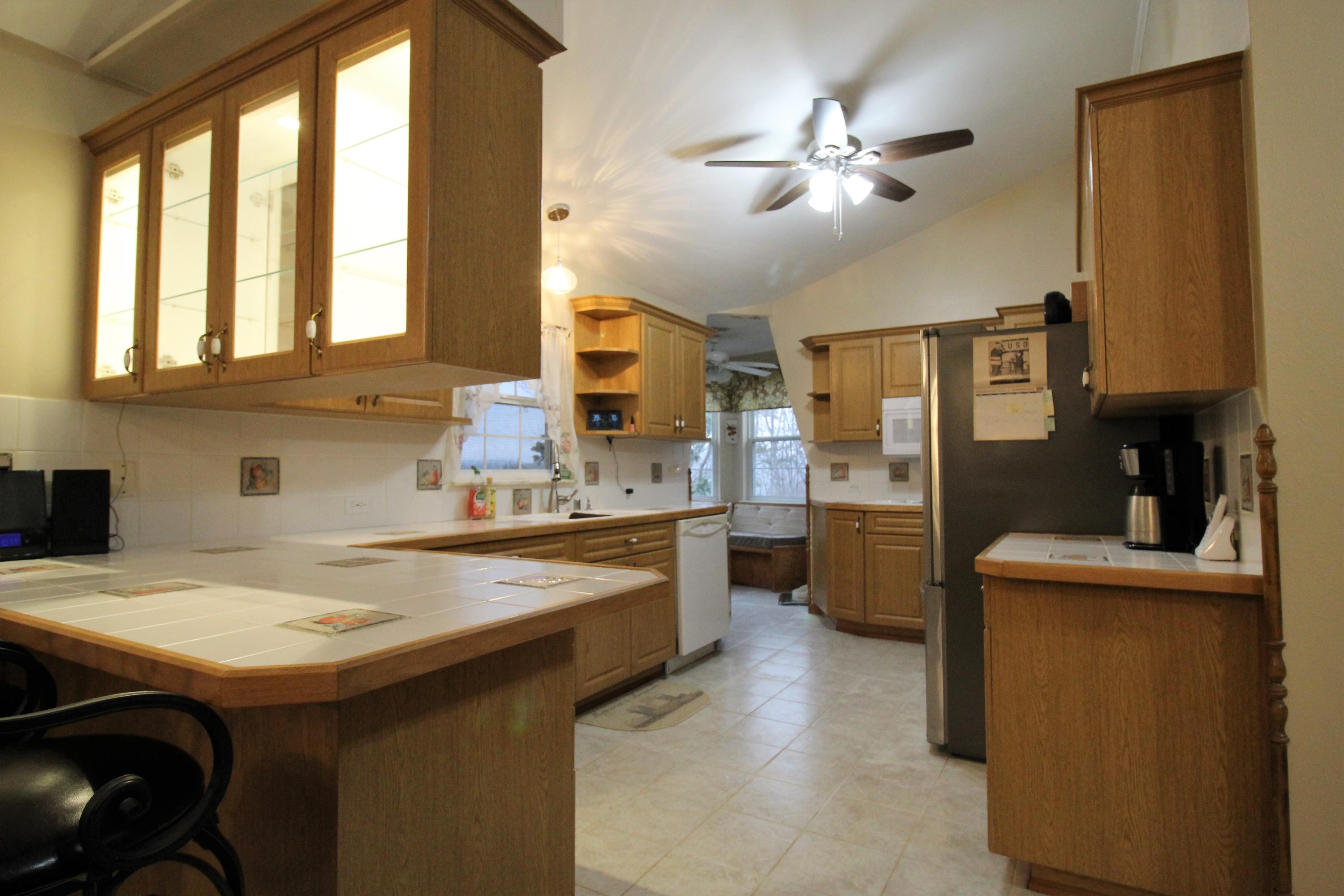 4420 Grindstone Ridge Road Pigeon Forge, TN 37863 - Photo 14 of 40 Kitchen