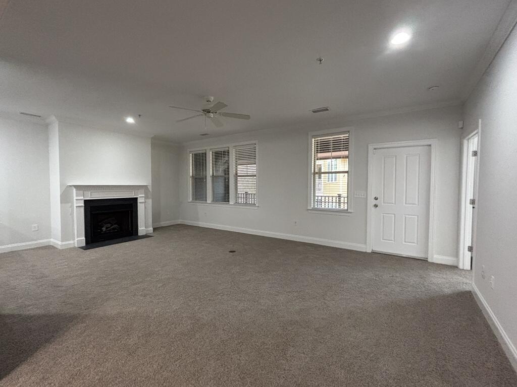 5565 Colonial Chatsworth Circle North Charleston, SC 29418 - Photo 13 of 44 2025-12-03-09-50-44