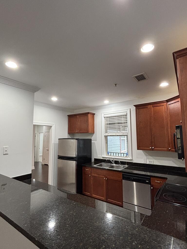 5565 Colonial Chatsworth Circle North Charleston, SC 29418 - Photo 18 of 44 2025-12-03-09-51-55