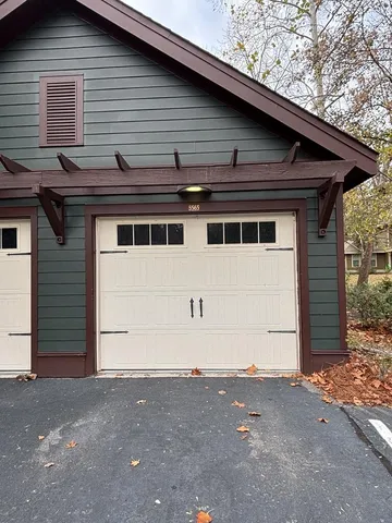 $2,300 | 5565 Colonial Chatsworth Circle, North Charleston, SC 29418