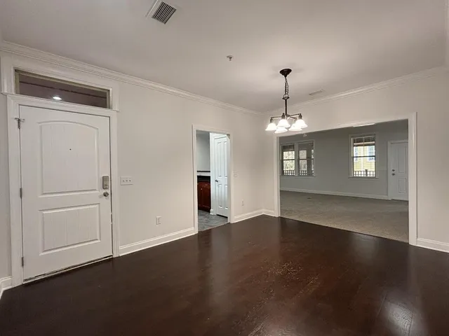 $2,300 | 5565 Colonial Chatsworth Circle, North Charleston, SC 29418