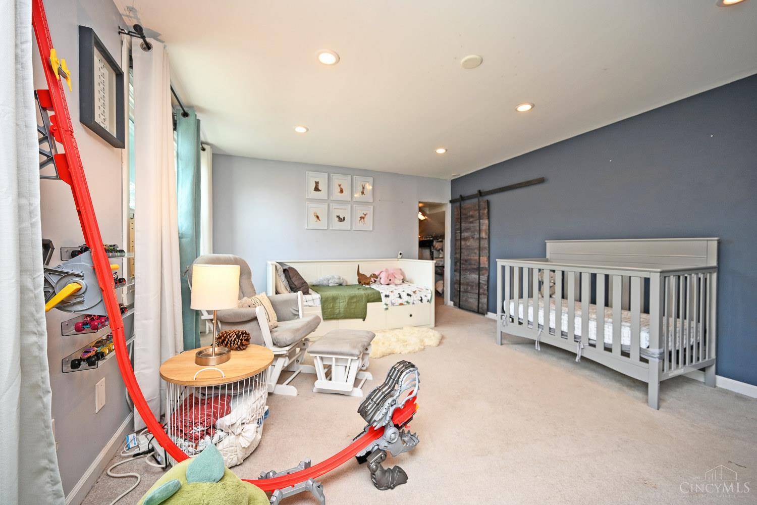 3908 Watterson Road Fairfax, OH 45227 - Photo 19 of 35 Gallery Image 19