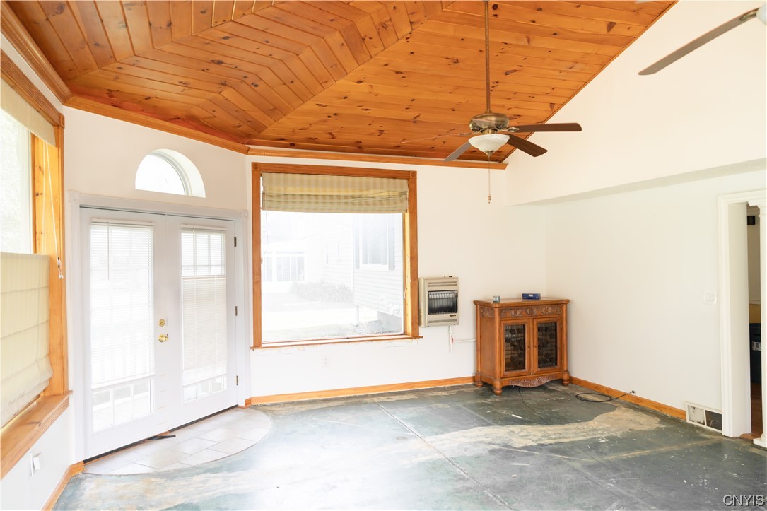 8009 Princess Path Clay, NY 13090 - Photo 13 of 50
