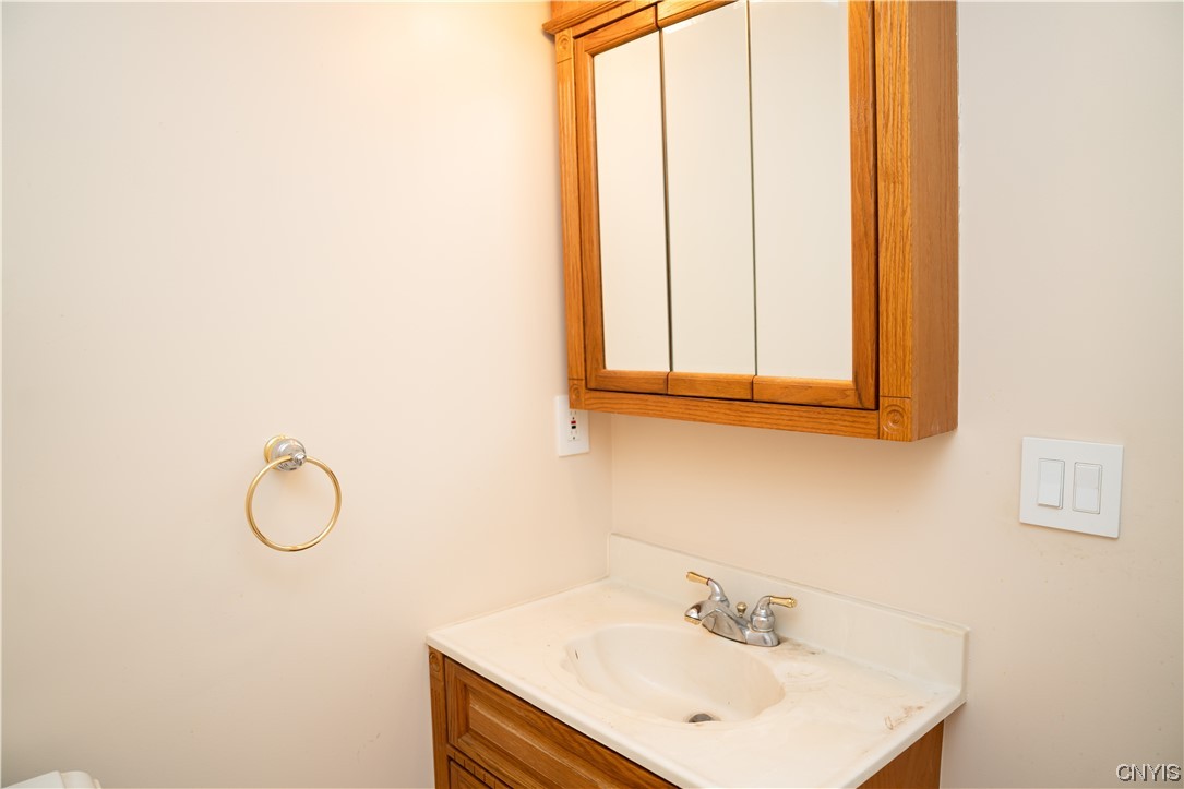 8009 Princess Path Clay, NY 13090 - Photo 20 of 50