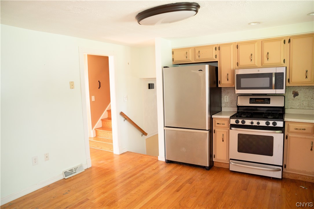 8009 Princess Path Clay, NY 13090 - Photo 31 of 50