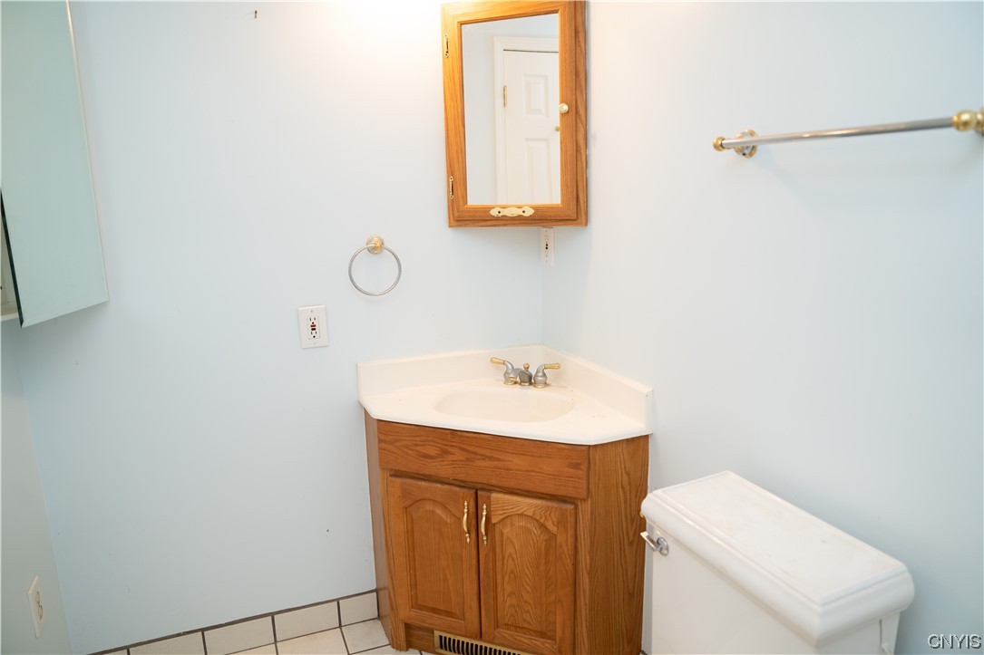 8009 Princess Path Clay, NY 13090 - Photo 35 of 50