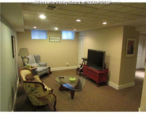 1627 Greystone Road Charleston, WV 25314 - Photo 12 of 16 Den/Family/Great Room.