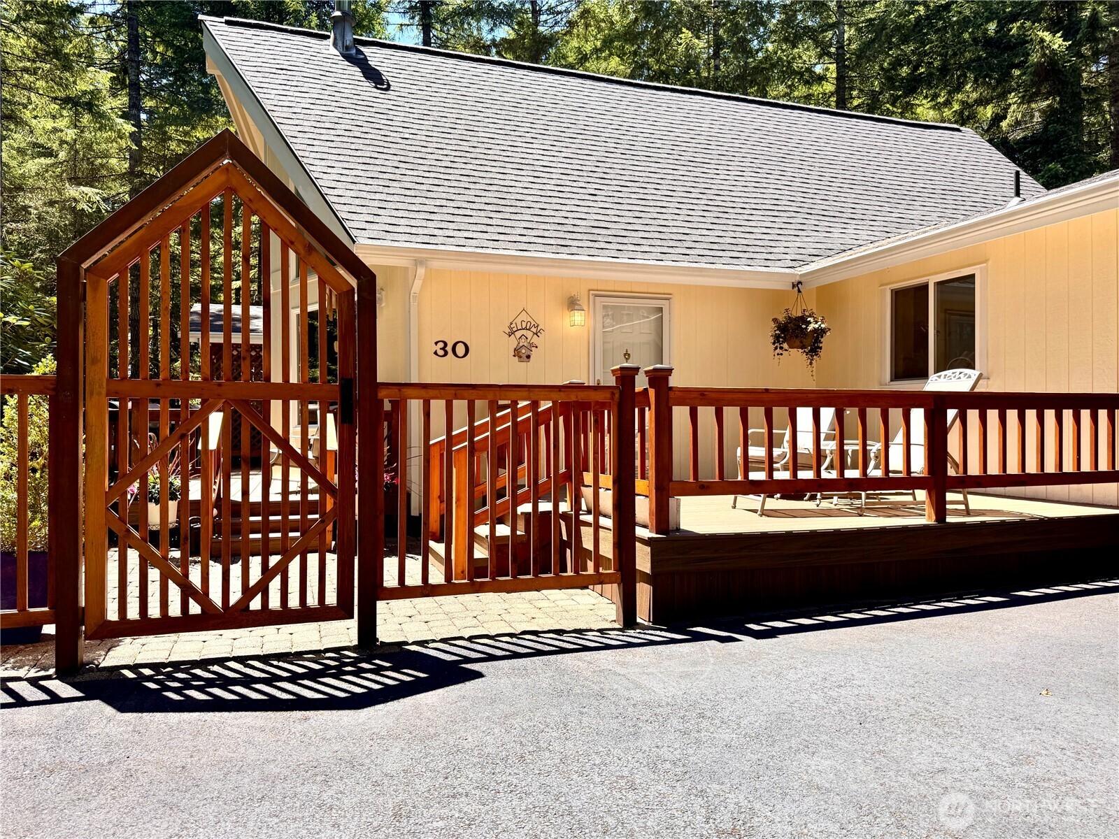 30 East Hemlock Lane Union, WA 98592 - Photo 3 of 39