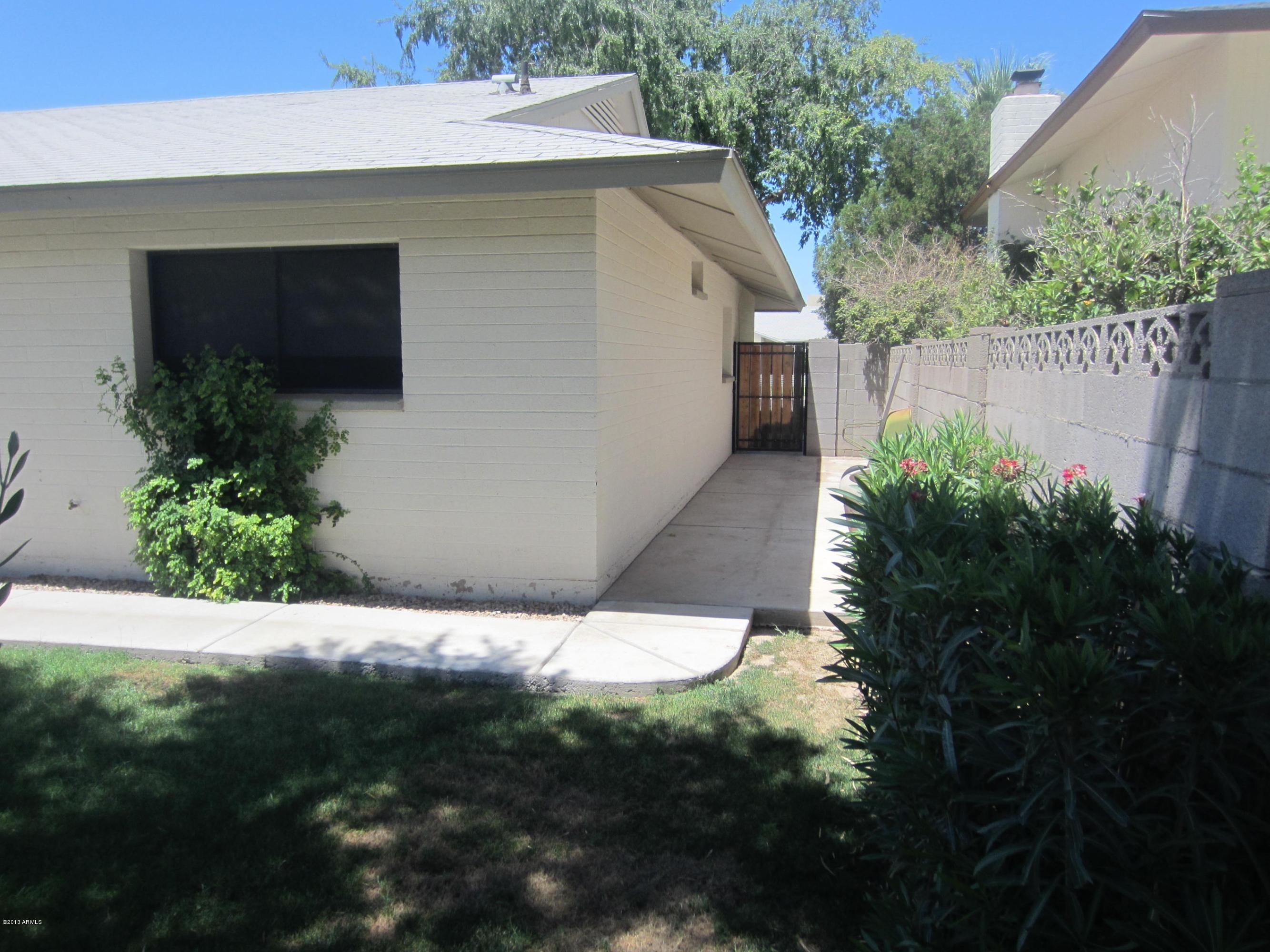 3719 South Elm Street Tempe, AZ 85282 - Photo 27 of 30 3719 S Elm St north side