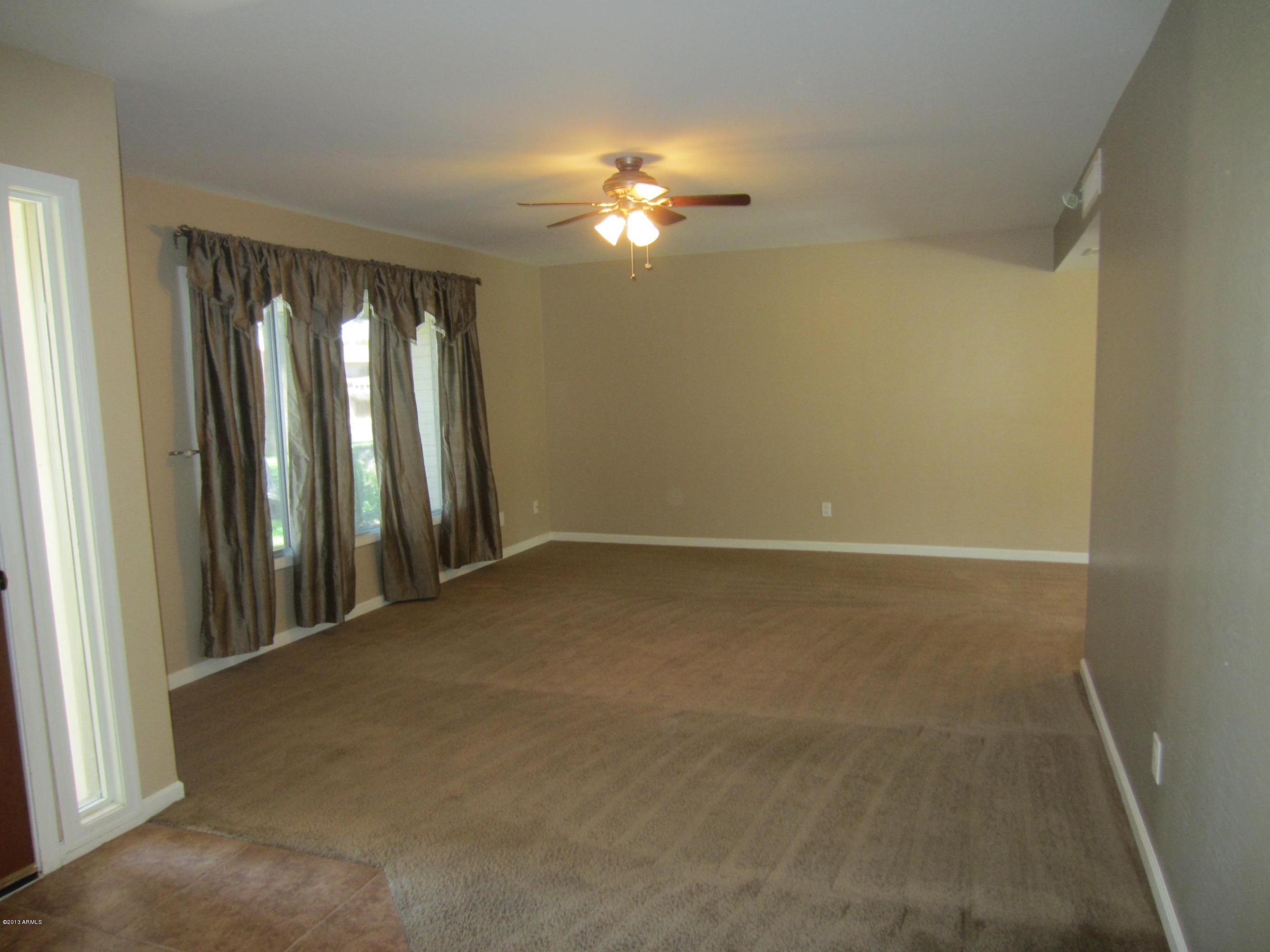 3719 South Elm Street Tempe, AZ 85282 - Photo 30 of 30 3719 S Elm Street Living