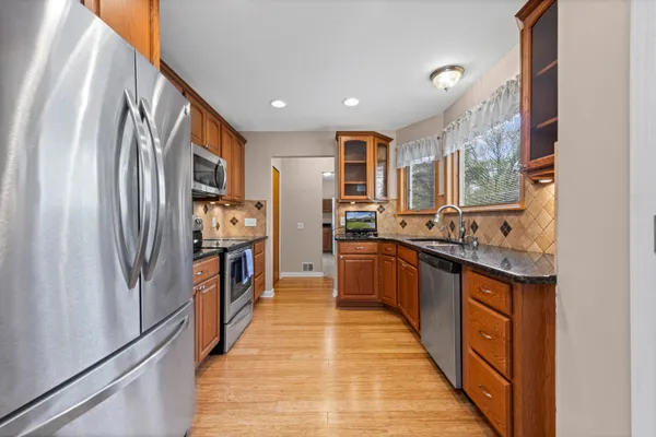 $319,900 | 31461 Orchard Brook Court, Farmington Hills, MI 48336