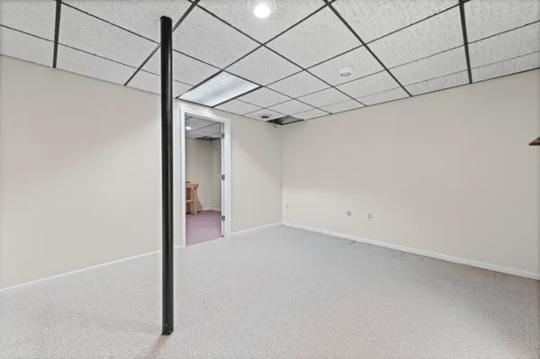 $319,900 | 31461 Orchard Brook Court, Farmington Hills, MI 48336