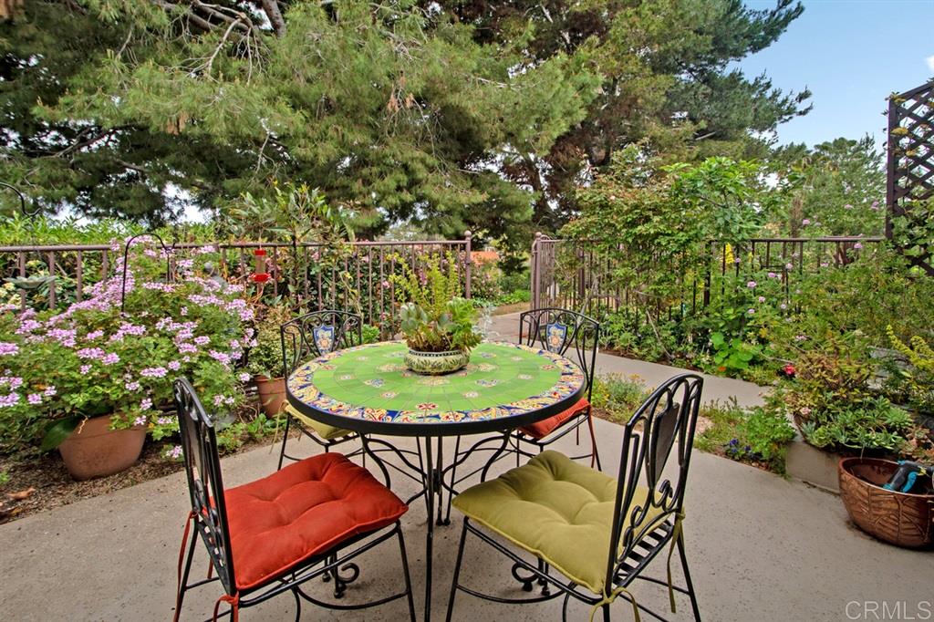 7331 Alicante Road, Unit B Carlsbad, CA 92009 - Photo 5 of 25